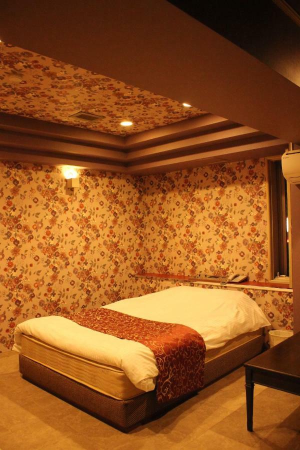 Hotel First Inn (Adults Only) Тиба Экстерьер фото